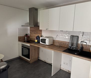 Location Appartement 2 pièces 45m² SETE 34200 - Photo 5