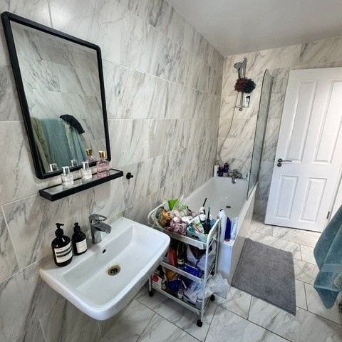4 Bed Maisonette, Osbaldeston Road, N16 - Photo 1