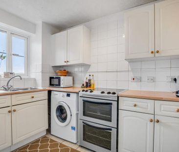 1 bedroom flat to rent - Photo 6