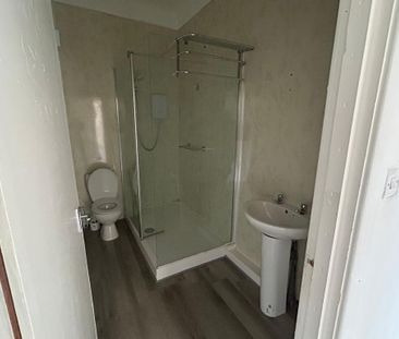 1 bedroom ground floor flat to rent - Photo 6