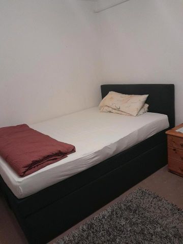 1 Zimmer möbliert super gun Wohnung mit Balkon Miete 160 Euro - Photo 3