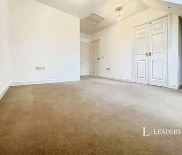 3 bedroom house to rent Water Lily Way, Bourne, Lincolnshire, PE10 - Photo 5