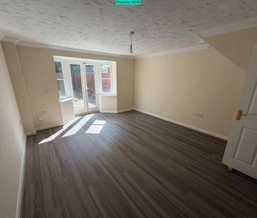 3 bedroom end of terrace house to rent - Photo 2