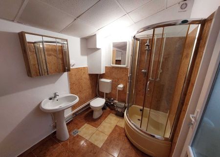 Apartment 1 room, located in Copou near the University of Corp D and A - Photo 2