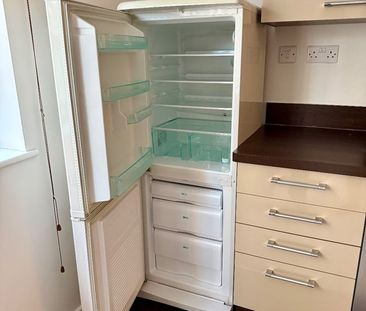 1 Bed Flat, Cannock Court, E17 - Photo 1