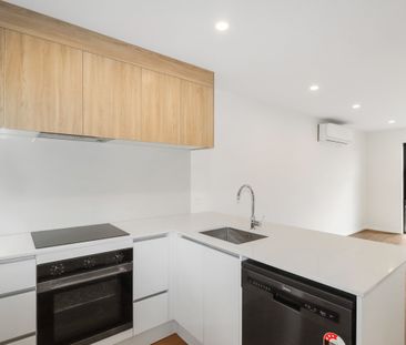 Prime location in Glen Eden! - Photo 2
