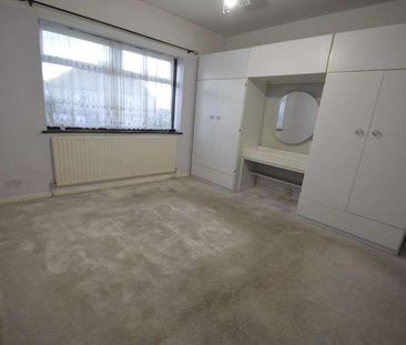 Hooks Hall Drive, Dagenham, RM10 - Photo 4