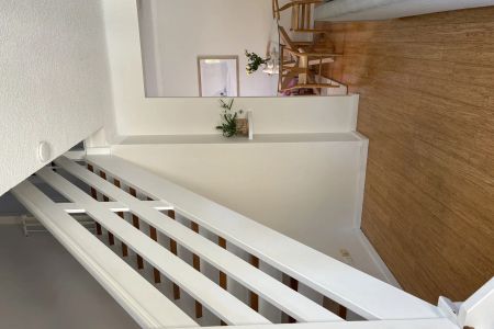 Ideal for extended stays, this accommodation is perfect for those relocating or business professionals seeking a corporate stay. - Photo 5