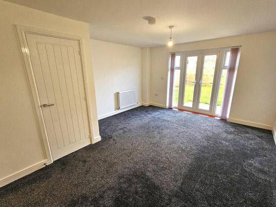 2 bedroom terraced house to rent - Photo 1