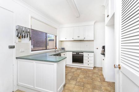 'Sea' Easts Beach - 4 bedroom home & more - Photo 2