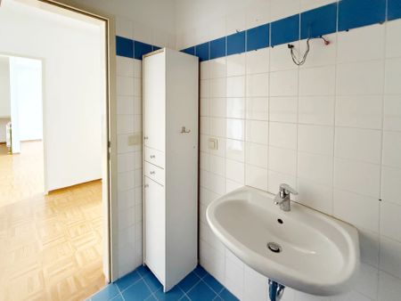 2-Zimmer-Dachgeschosswohnung - Nähe Krankenhaus - Photo 5