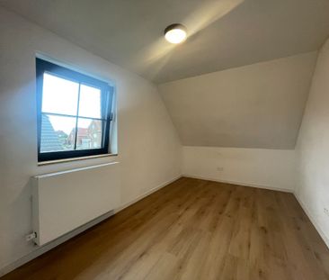 Rustig gelegen halfopen woning met 3 slaapkamers en tuin - Foto 3