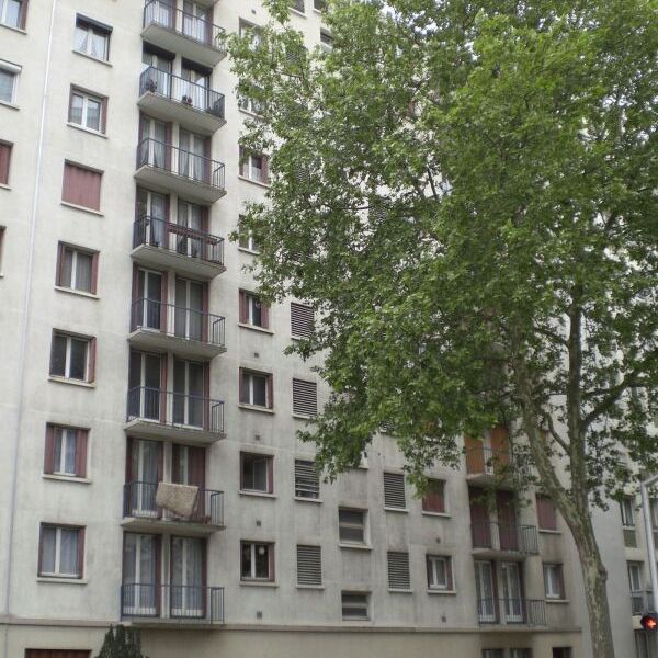 Location Appartement 2 pièces 41m² ORLEANS 45000 - Photo 1