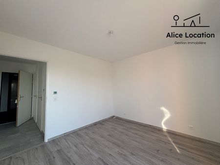 Location Appartement 2 pièces 42m² THONON LES BAINS 74200 - Photo 3