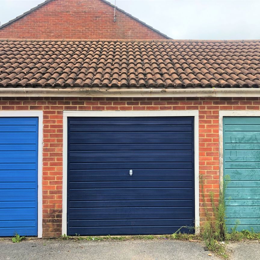 Bovington Close, Canford Heath, Poole, Dorset - Photo 1