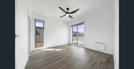 Brand New 3-Bedroom Home with Modern Comforts & Sustainable Features! - Photo 5