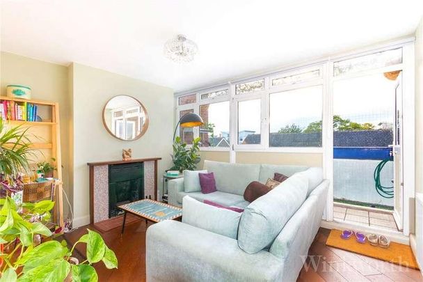 Glengall Road, London, SE15 - Photo 1