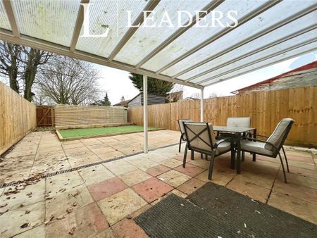 1 bedroom in a house share to rent - Photo 5