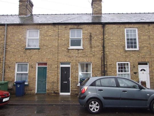 2 bedroom terraced house to rent - Photo 1