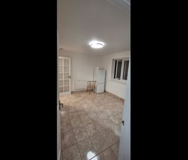 1 Bed Flat, Francis St, E15 - Photo 2