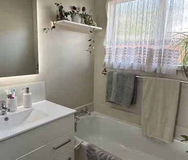 Charming 3-Bedroom Home in a Prime Location - Photo 3