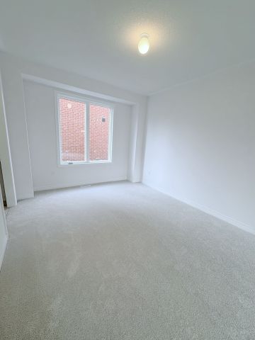 For Lease - 60 Baycroft Boulevard, Essa, Ontario - Photo 4