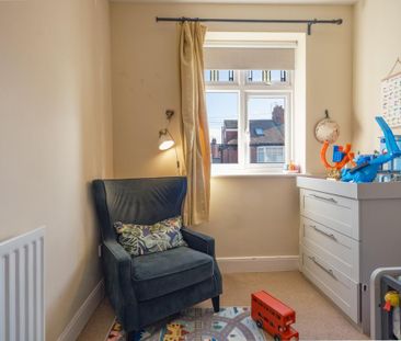 3 bedroom semi-detached house to rent - Photo 6