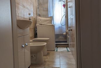 Студия возле метро Лоди