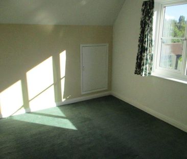 3 bedroom detached house to rent - Photo 3