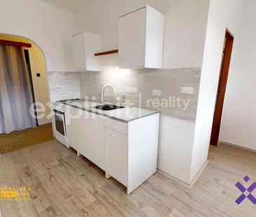 Pronájem bytu 2+1 55 m2 - Photo 1