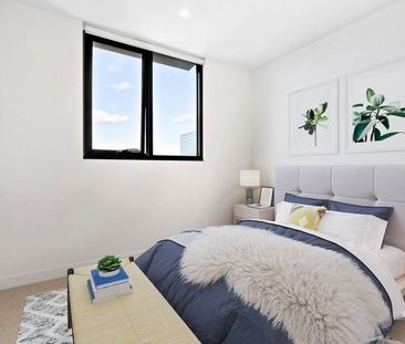 Preston's Best at Your Doorstep - Brilliant Location, Stylish Space - Photo 2