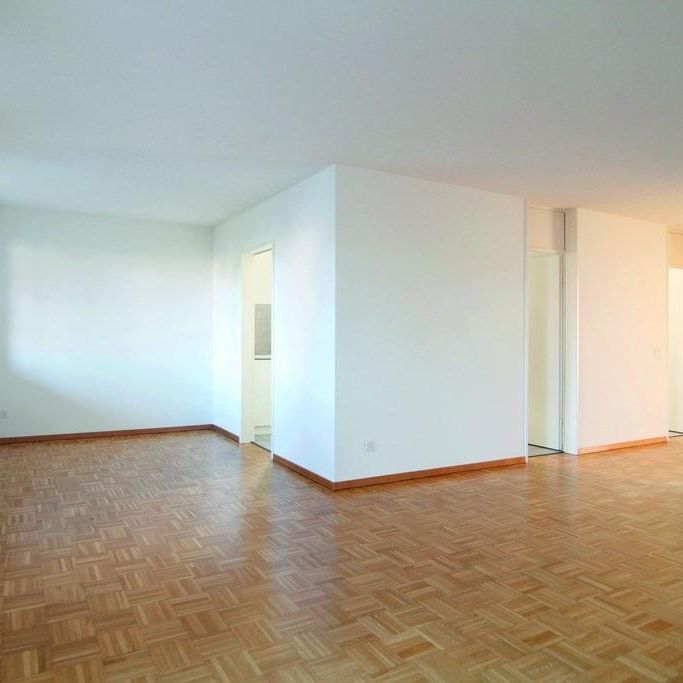 Ihr neues Zuhause mit sonnigem Balkon und Natur vor der Tür! - Photo 1