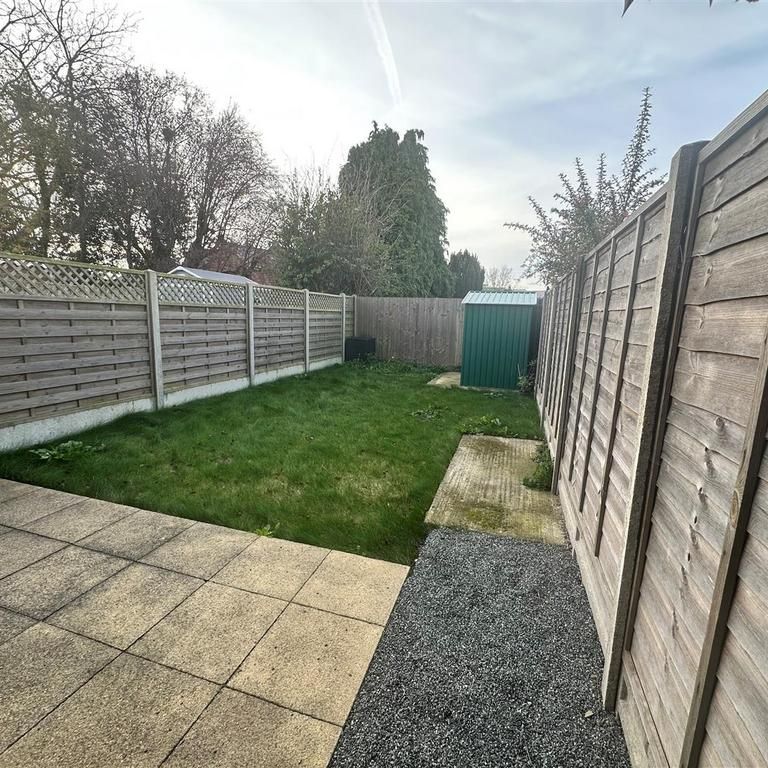 2 bedroom house to rent - Photo 1