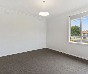 3 Bedroom Spacious Family Home! - Photo 4