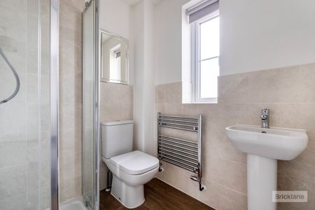 Rose Way, Lakenheath - Photo 4