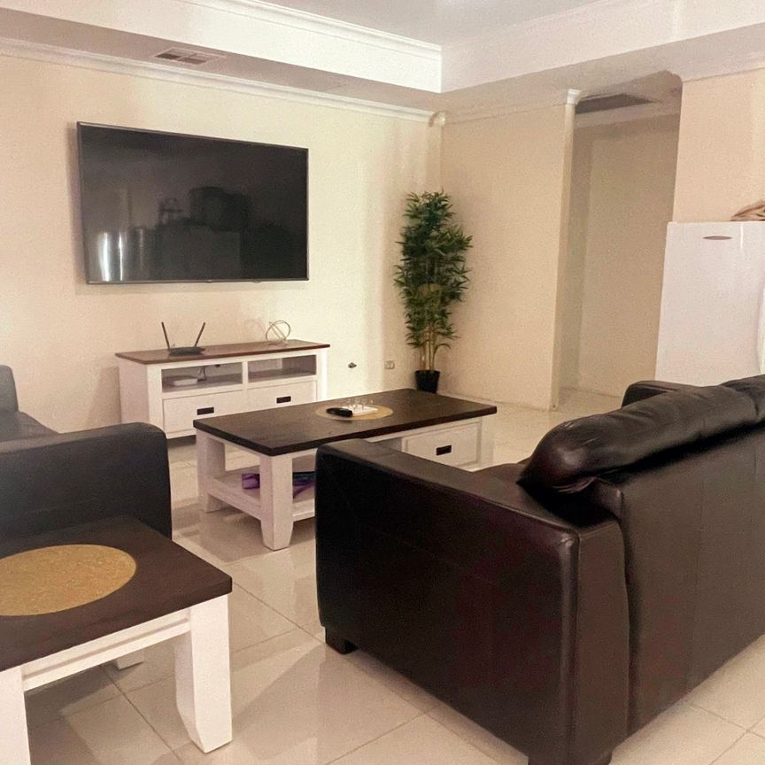 Canning Vale - Photo 1