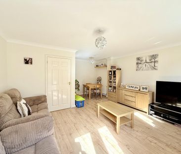 3 bedroom end of terrace house to rent - Photo 1