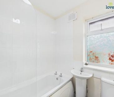 2 bedroom Terraced House To Let - Photo 5