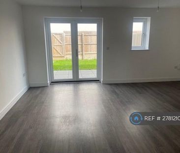 4 bedroom terraced house to rent - Photo 2