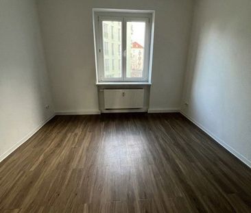 Super geschnittene 3-Raum-Wohnung in zentraler Lage! - Photo 1