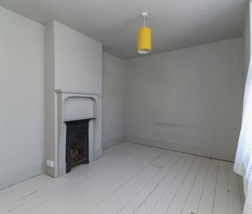 2 bedroom detached house to rent - Photo 2