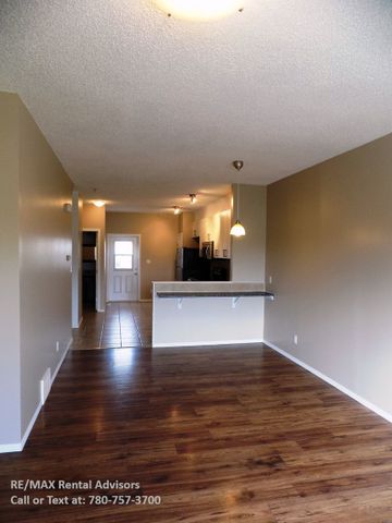 4624 47 Street - Photo 3