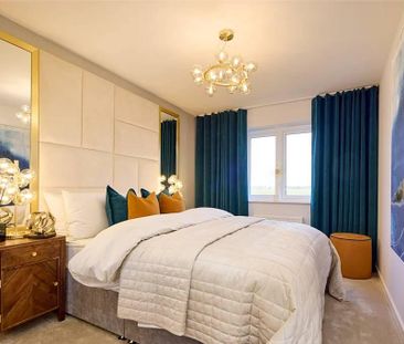 4 bedroom semi-detached house to rent - Photo 5