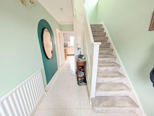 1 bedroom in a house share to rent - Photo 1
