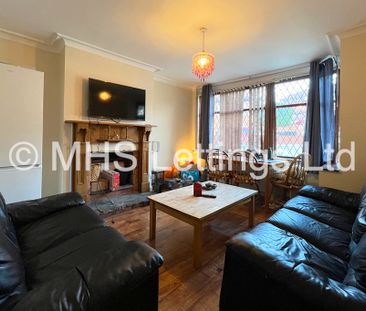 3 Bedroom Semi-Detached House for rent in Richmond Avenue - Photo 2