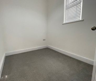 2 Bed Flat, Napier Road, N17 - Photo 4
