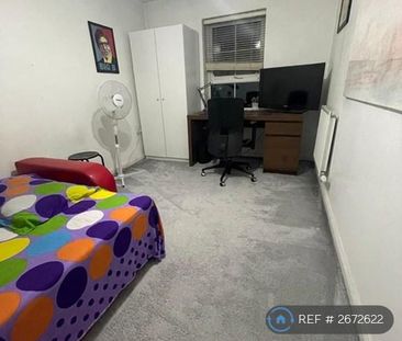 1 bedroom in a house share to rent - Photo 3