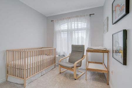 For Lease - 19 Cygnus Crescent, Barrie, Ontario - Photo 4