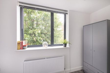 1 bedroom in a house share to rent - Photo 4