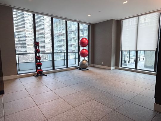 For Lease - 65 Broadway Avenue Unit# 1608, Toronto, Ontario - Photo 1